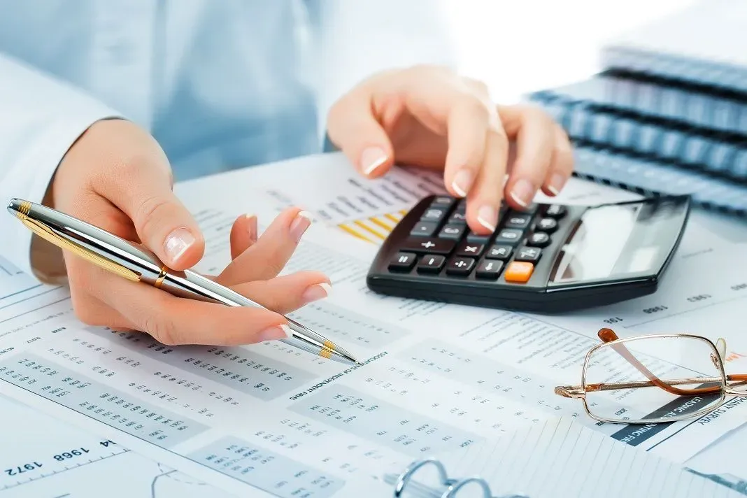 Finance & Accounting